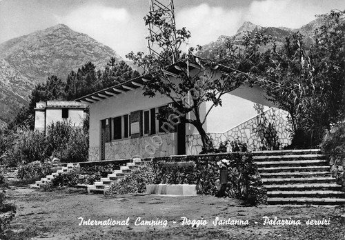 Cartolina Poggio Santanna International Camping Palazzina Servizi | Immagine principale