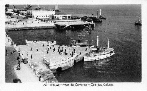 Cartolina Portugal Lisboa Praca do Comercio Cais des Colunas 1957