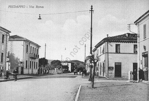 Cartolina Predappio Via Roma animata