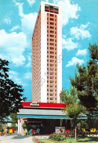 Cartolina Rimini Grattacielo insegna Motta 1961 | Immagine principale
