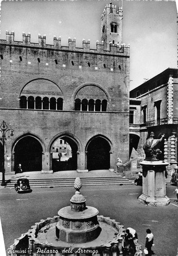 Cartolina Rimini Palazzo dell' Arrengo anni '50