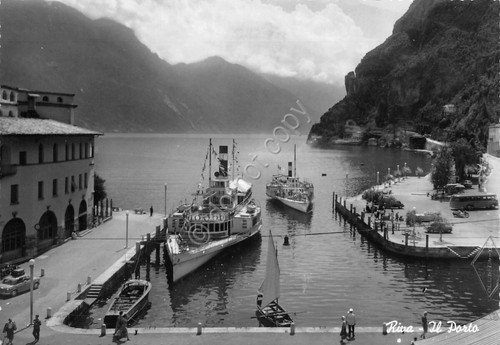 Cartolina Riva del Garda il porto 1956