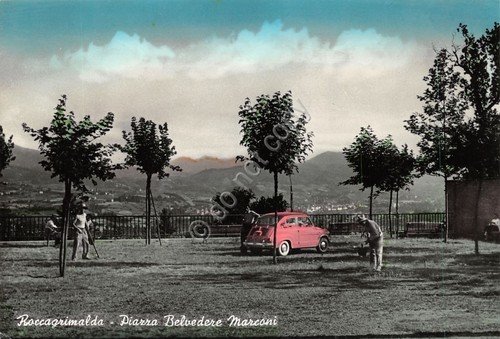 Cartolina Rocca Grimalda Piazza Belvedere Marconi colorata Fiat 600 1970 | Immagine Gallery 1