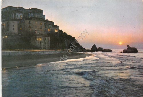 Cartolina Rodi Garganico al tramonto Timbro PT incendi 1968 | Immagine principale