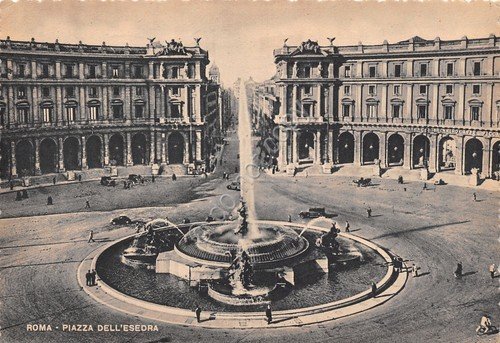 Cartolina Roma Piazza dell' Esedra animata fontana auto 1952 | Immagine principale