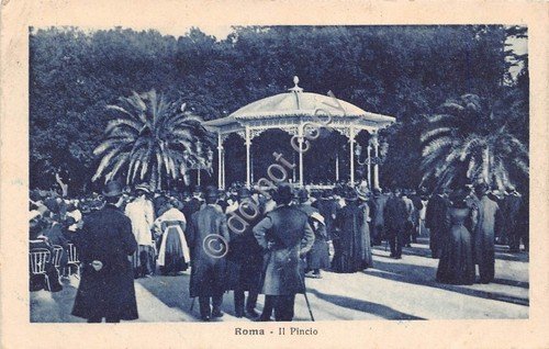 Cartolina Roma Pincio animata abiti d'epoca 1919