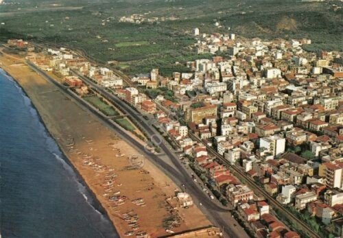 Cartolina S. Agata di Militello spiaggia e panorama aereo 1978 | Immagine principale
