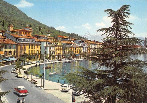 Cartolina Salò Lago di Garda Lungolago auto d'epoca