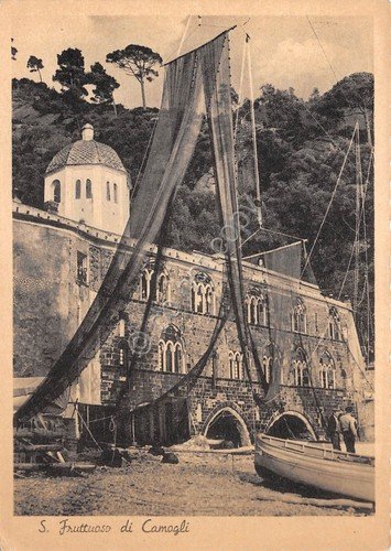 Cartolina San Fruttuoso Spiaggia barche reti pescatori animata 1940 | Immagine principale