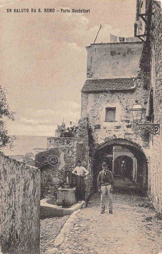 Cartolina San Remo Porta Candelieri animata anni '30