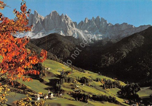 Cartolina Santa Maddalena chiesetta con le Odle Val di Funes …