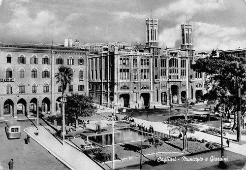 Cartolina Sardegna Cagliari Municipio e Giardini anni '50 | Immagine principale