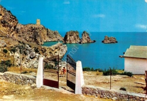 Cartolina Scopello Castellamare del Golfo casa cancello animata faraglioni 1964 | Immagine principale
