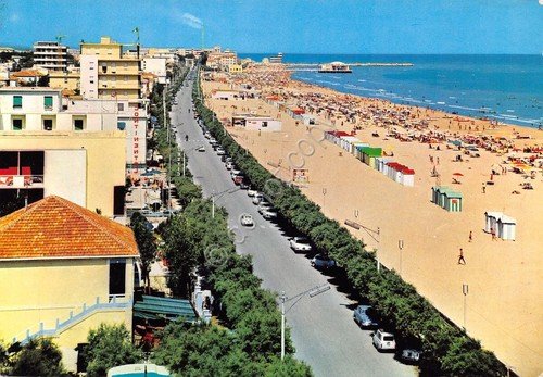 Cartolina Senigallia spiaggia di Levante alberghi Continental stabilimenti 1965