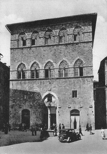 Cartolina Siena Palazzo Tolomei Auto d'epoca animata Timbro PT anni …