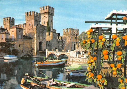 Cartolina Sirmione Lago di Garda Il Castello barche aranci anni … | Immagine principale