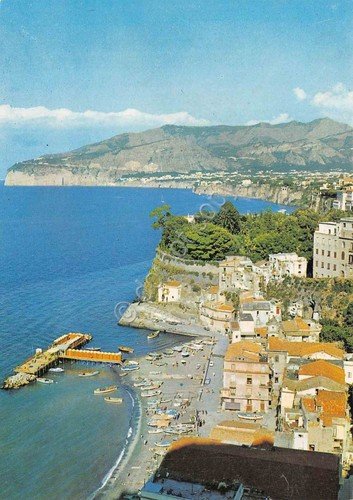 Cartolina Sorrento Marina Grande dall'alto spiaggia case anni ''90