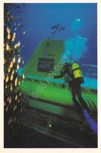 Cartolina Sottomarino Tritone a Capri con subacqueo Paul & Shark | Immagine principale