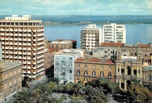 Cartolina Taranto veduta città nuova Piazza Garibaldi