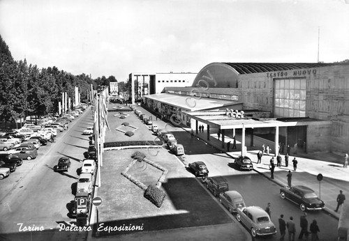 Cartolina Torino Palazzo Esposizioni Teatro Nuovo auto d'epoca animata 1963