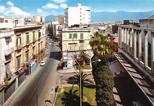 Cartolina Torre Annunziata Piazza Matteotti case strada Standa anni '90