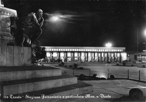 Cartolina Trento Stazione Ferroviaria Notturno | Immagine principale
