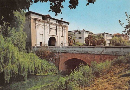 Cartolina Treviso Porta S. Quaranta anni '70