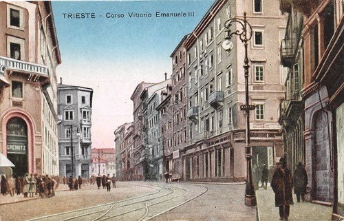 Cartolina Trieste Corso Vittorio Emanuele III illustrata | Immagine principale