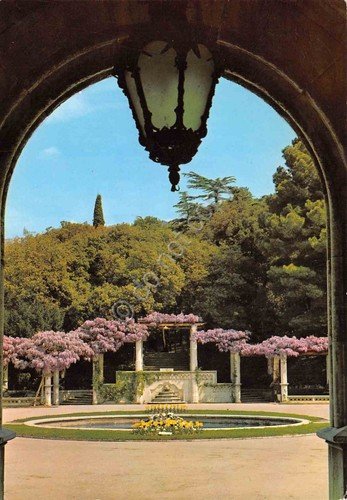 Cartolina Trieste Parco di Miramare Piazzale del Castello 1971 Timbro …