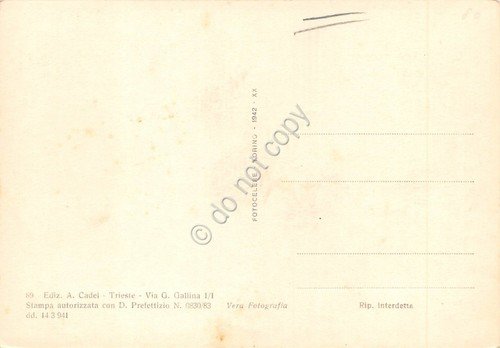 Cartolina Trieste Piazza Oberdan animata anni '40