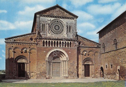 Cartolina Tuscania Basilica S. Pietro facciata anni '80 | Immagine principale