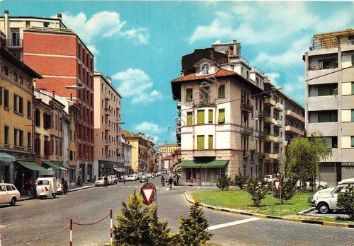 Cartolina Udine Piazza del Pozzo Via Aquileia 1970