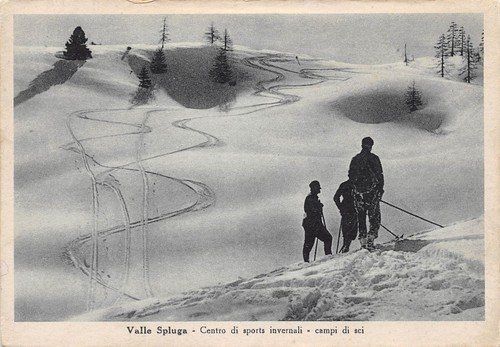 Cartolina Valle Spluga campi di sci sci sciatori animata 1948
