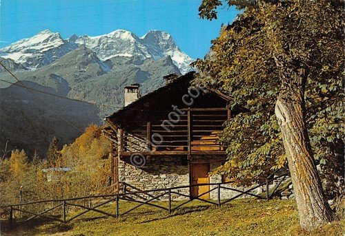 Cartolina Valsesia tipica costruzione della valle Monte Rosa 1988 (Vercelli)