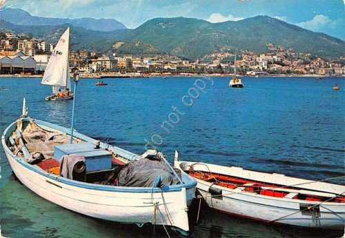 Cartolina Varazze Panorama con barche 1983 (Savona) | Immagine principale