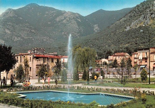 Cartolina Venafro Giardini Pubblici 1977 (Isernia)