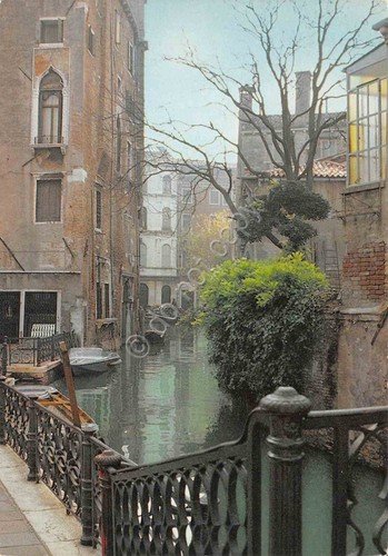 Cartolina Venezia un canale anni '70 | Immagine principale