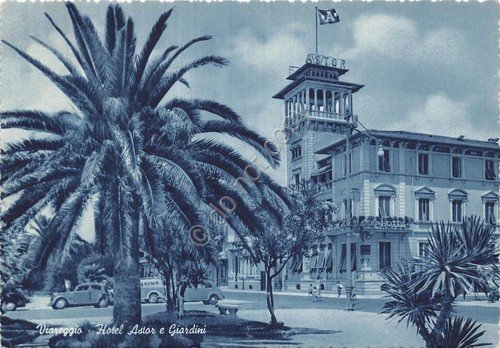 Cartolina Viareggio Hotel Astor e Giardini 1952