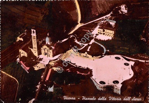 Cartolina Vicenza Piazza della Vittoria panorama aereo 1957