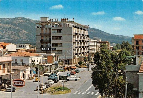 Cartolina Villapiana Lido Via Nazionale distributore Total Hotel Corallo 1977