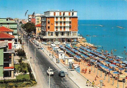Cartolina Viserbella lungomare e spiaggia 1969 (Rimini) | Immagine principale