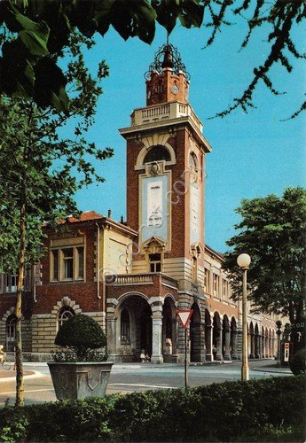 Cartolina Voghera Scuola Professionale Monumento ai Caduti 1971 segnata (Pavia)