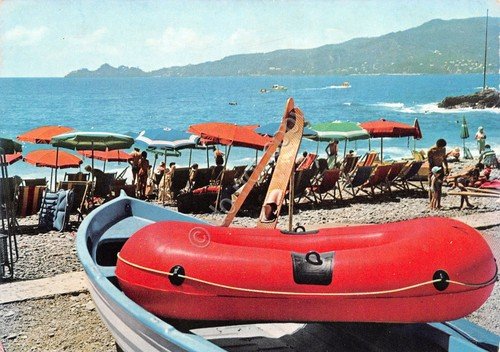 Cartolina Zoagli spiaggia canotto stabilimento ombrelloni animata | Immagine principale