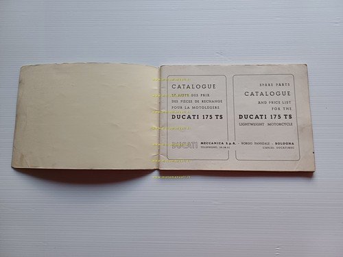 Ducati 175 Turismo CATALOGO RICAMBI originale testo Inglese Francese
