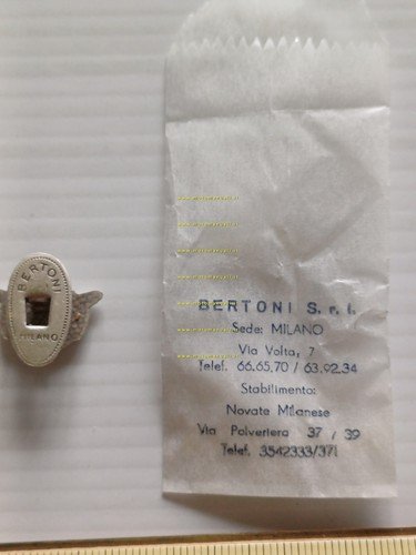 Federazione Motociclistica Italiana distintivo originale pin