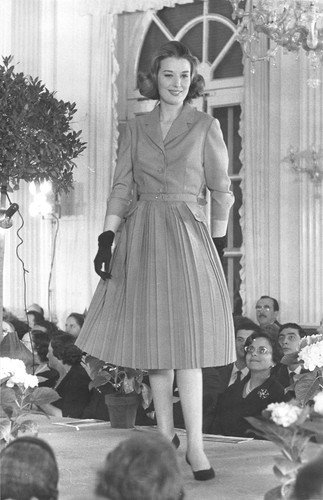 Fotografia Moda sfilata anni '60 Donna 16 A | Immagine principale
