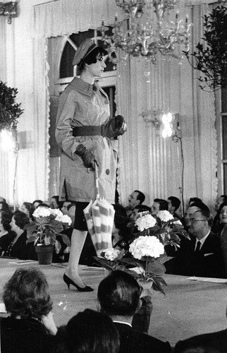 Fotografia Moda sfilata anni '60 Donna 19 A | Immagine principale