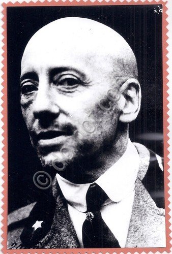 Gabriele D'Annunzio - Ritratto - Foto archivio aeronautica | Immagine principale