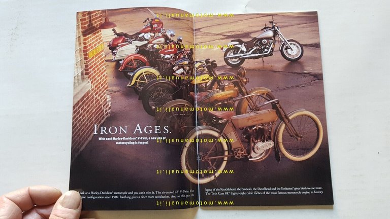 Harley-Davidson produzione modelli 1999 depliant USA originale testo inglese