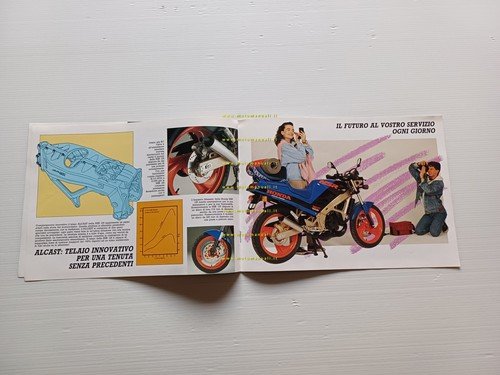 Honda NSR 125 F 1988 depliant ITALIANO originale